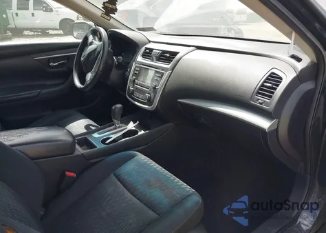 2017 Nissan Altima 2.5 Sv z USA, uszkodzony, nr VIN 1N4AL3AP9HC111221